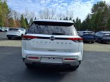 New 2025 Nissan Pathfinder SL image 4