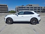 Used 2025 Porsche Macan image 2