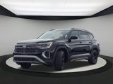 New 2025 Volkswagen Atlas Peak Edition SE image 3