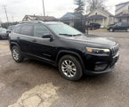 Used 2019 Jeep Cherokee Latitude Plus w/ Comfort/Convenience Group image 4