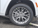 New 2025 Jeep Grand Cherokee L Summit w/ Luxury Tech Group V image 5