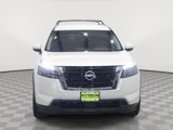 Used 2024 Nissan Pathfinder SV image 2