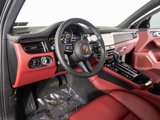 Certified 2025 Porsche Macan GTS image 4