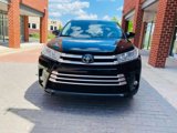 Used 2019 Toyota Highlander SE image 2