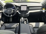 New 2026 Volvo XC90 T8 Ultra image 2