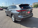 Used 2023 Toyota Highlander LE image 3
