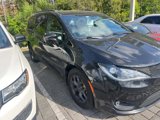 Used 2018 Chrysler Pacifica Touring-L Plus image 5