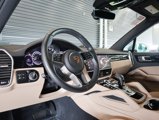 Certified 2023 Porsche Cayenne image 4