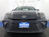 Used 2025 Toyota Camry SE image 3