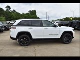 New 2025 Jeep Grand Cherokee Limited image 2