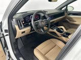 New 2025 Porsche Cayenne Coupe image 4