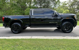 Used 2022 GMC Sierra 2500 Denali w/ Denali Black Diamond Edition image 4