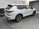 New 2025 Mitsubishi Outlander SE image 5