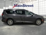Used 2023 Chrysler Pacifica Limited image 6