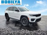 Used 2024 Jeep Grand Cherokee Altitude image 2