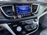 Used 2017 Chrysler Pacifica Touring-L Plus image 3