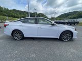 Used 2023 Nissan Altima 2.0 SR image 2