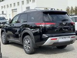 New 2025 Nissan Pathfinder SL w/ Black Appearance Package image 5