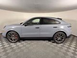 Used 2025 Porsche Cayenne S image 2