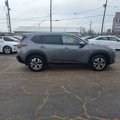 Used 2023 Nissan Rogue SV image 5