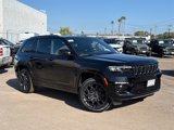 New 2025 Jeep Grand Cherokee Summit image 2