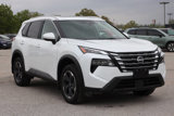 Used 2024 Nissan Rogue SV w/ SV Premium Package image 4