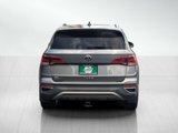 Used 2022 Volkswagen Taos SEL w/ Panoramic Sunroof Package image 5