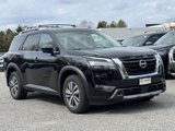 New 2025 Nissan Pathfinder SL image 2