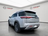 New 2025 Nissan Pathfinder SL w/ SL Premium Package image 3