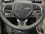 Used 2023 Chrysler Pacifica Limited image 5