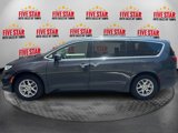Used 2021 Chrysler Pacifica Touring-L image 4