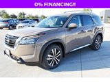 New 2025 Nissan Pathfinder Platinum image 3