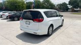Used 2022 Chrysler Voyager LX image 5