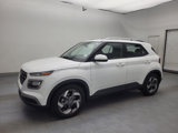 Used 2022 Hyundai Venue SEL image 2