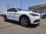 New 2025 Alfa Romeo Stelvio Sprint image 2