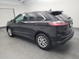 Used 2023 Ford Edge SEL image 3