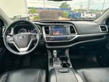 Used 2018 Toyota Highlander Limited image 3