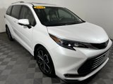 Certified 2025 Toyota Sienna Platinum image 3