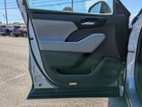 Certified 2023 Toyota Highlander XLE image 5