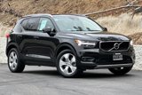 Certified 2022 Volvo XC40 T5 Momentum image 2