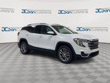 Used 2023 GMC Terrain SLT image 2