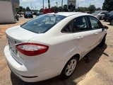 Used 2015 Ford Fiesta SE image 6