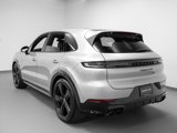 New 2025 Porsche Cayenne GTS image 3