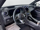 Used 2025 Mercedes-Benz GLC 350e 4MATIC image 4