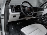 Certified 2024 Porsche Cayenne S image 4