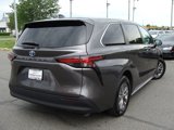 Used 2021 Toyota Sienna LE image 6