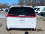New 2025 Chrysler Pacifica Select image 5