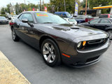 Used 2019 Dodge Challenger SXT image 4