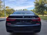 Used 2018 BMW 750i image 4