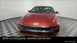 Certified 2024 Hyundai Elantra SEL w/ Convenience Package image 3